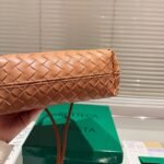 Bottega Veneta Small Andiamo Bag In Cognac 25Cm - Image 9