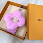 Louis Vuitton Vivienne Fashionista Bag Charm Lady - Image 3