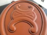Celine Crossbody Oval Purse Cuir Triomphe In Smooth Calfskin Tan 10I703Dpq04Lu - Image 4