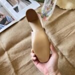 Gucci Women’s Horsebit Pump Beige Leather - Image 7