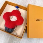 Louis Vuitton Vivienne Fashionista Bag Charm Lady - Image 17