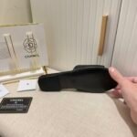 Chanel Cc Pearl Slippers Black - Image 3