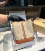 Celine Small Bucket Cuir Triomphe In Triomphe Canvas Grege 22Cm 191442Flc 02Gr - Image 3