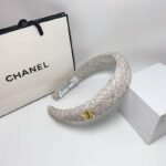 Chanel Cc Tweed Headband With Gold Hardware In Salt And Pepper - Image 2