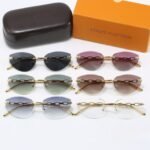 Louis Vuitton Iconique Féline Sunglasses Purple - Image 3