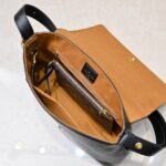 Louis Vuitton Low Key Messenger Black 30Cm M13148 - Image 5