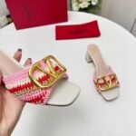 Valentino Garavani Crochet Vlogo Signature Slide Sandals Pink - Image 3