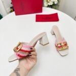 Valentino Garavani Crochet Vlogo Signature Slide Sandals Pink - Image 5