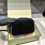Gucci Small Gg Marmont Camera Bag Velvet Black 23Cm - Image 3