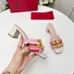 Valentino Garavani Crochet Vlogo Signature Slide Sandals Pink - Image 6