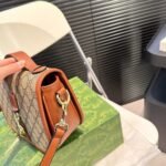 Gucci Gg Emblem Mini Shoulder Bag Beige And Dark Brown 20Cm ‎815211 Fad6L 9758 - Image 4