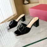 Valentino Vlogo Signature Patent Leather Slide Sandal Black 6W2S0Ha6Tmk 0No - Image 2