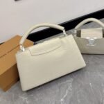 Louis Vuitton Capucines MM East West Alligator In Grey 33Cm - Image 4