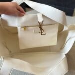 Saint Laurent Le 5 À 7 Bea In Grained Leather White 50Cm 763435Aaddg - Image 6