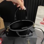 Saint Laurent Toy Shopping Tote Bag Crocodile Black 18Cm - Image 6