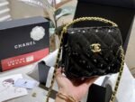 Chanel Mini Foldable Bag With Handle Polished Calfskin Black 19Cm As4472 B16280 94305 - Image 4