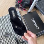 Chanel Thongs Slipper Velvet In Black G45716 B16716 94305 - Image 4
