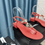 Chanel Shiny Pearl Crystal Cc Heart Thong Sandals Red G39674 X01000 0S084 - Image 3