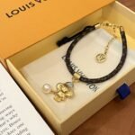 Louis Vuitton Vivienne Bracelet Monogram Gold Brown M8218Z - Image 5