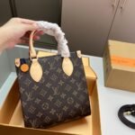 Louis Vuitton Sac Plat BB Monogram Brown 22Cm M46265 - Image 6