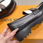 Louis Vuitton District Flat Loafer Black And White 1Agxkv - Image 9