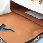 Louis Vuitton Twist MM White 23Cm M21111 - Image 9