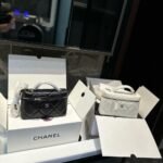 Chanel Long Vanity With Chain Grained Shiny And Gold Tone Metal Black 19Cm Ap4933 B22105 94305 - Image 6