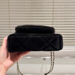 Chanel Clutch With Chain Velvet Effect Nylon And Gold Tone Metal Black 21Cm Ap4771 B21406 94305 - Image 7