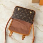 Louis Vuitton Satchel Wearable Wallet Monogram Brown 19Cm M26805 - Image 5