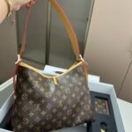 Gift Set: Louis Vuitton Carryall Pm Bag Monogram Canvas With Card Wallet And Dragonne Keychain - Image 5