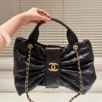 Chanel Maxi Bow Bag Shiny And Gold Tone Metal Black 51Cm - Image 2