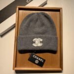 Chanel Cc Logo Cashmere Beanie Gray - Image 3