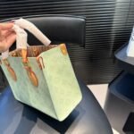 Louis Vuitton Onthego PM Monogram Origine Vert Asnières 25Cm - Image 4