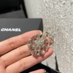 Chanel Brooch Metal Glass And Strass Gold Pink Abf985 B21163 U2156 - Image 3