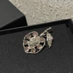 Chanel Brooch Metal Glass And Strass Gold Pink Abf985 B21163 U2156 - Image 5