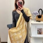 Louis Vuitton Lv Essential Scarf Beige M77728 - Image 4