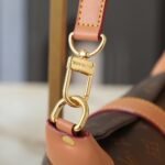 Louis Vuitton Pochette Mia Monogram Brown 22Cm M26191 - Image 7