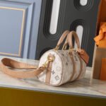 Louis Vuitton Keepall Bandoulière 25 Monogram Beige 25Cm - Image 3