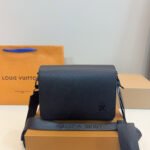 Louis Vuitton Takeoff Messenger PM Black 22Cm M24769 - Image 2