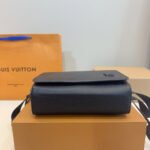 Louis Vuitton Takeoff Messenger PM Black 22Cm M24769 - Image 6