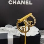 Chanel Gold Toned Metal With Cc Logo - Image 5