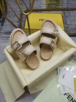 Fendi Feel Leather Slides Beige 8X8326Na7F1Kcu - Image 6