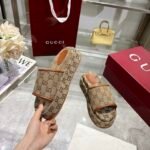 Gucci Women’s Gg Platform Sandal Beige 816797 Fad9C 9745 - Image 3