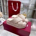 Gucci Women’s Gg Platform Sandal Light Pink 816798 Fad9D 6845 - Image 2