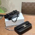 Celine Chain Triomphe In Shiny Calfskin Shoulder Bag Silver Black 20Cm 115203Bf4 38Si - Image 4