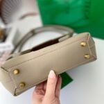 Bottega Veneta Arco Handbag Intrecciato Leather In Mud 20Cm - Image 3