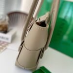 Bottega Veneta Arco Handbag Intrecciato Leather In Mud 20Cm - Image 4