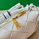 Bottega Veneta Small Cassette Camera Bag Mxn 52 400 White 18Cm 709417Vcqc29009 - Image 5