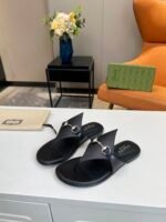 Gucci Women’S Thong Sandal With Horsebit Black - Image 6
