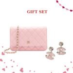 Gift Set: Chanel Classic Wallet On Chain Gold Light Pink 19Cm With Large Enamel Cc Dangle Earrings Light Pink